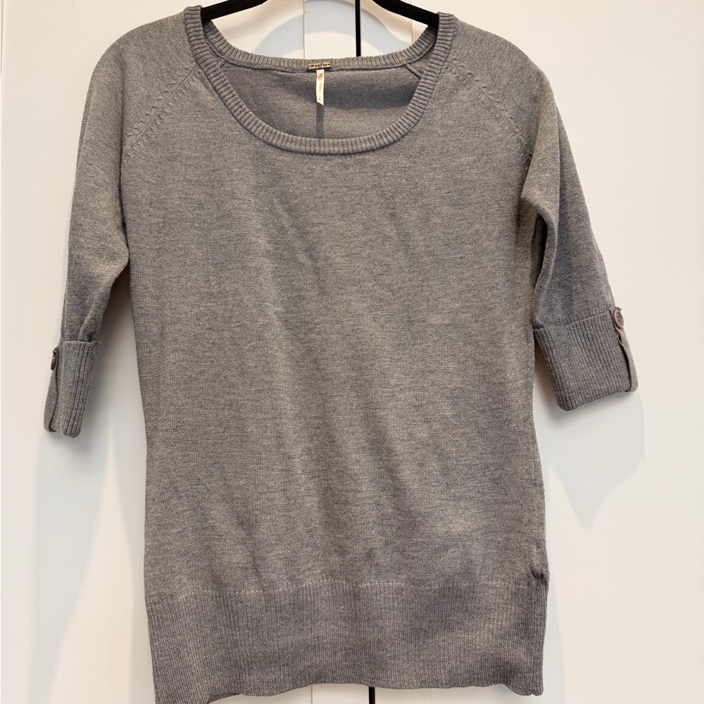 Women's Crewneck 3/4 Sleeve Sweater - Gray
